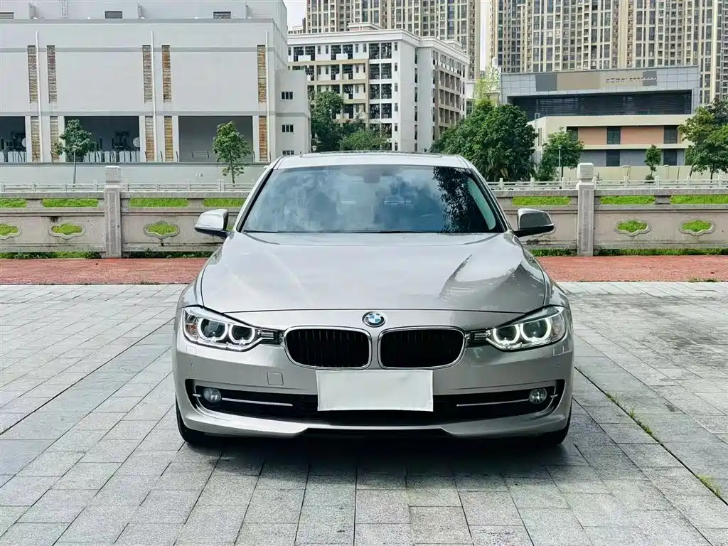 BMW 3 Series 2015 320Li Super Joy Fashion фото 2