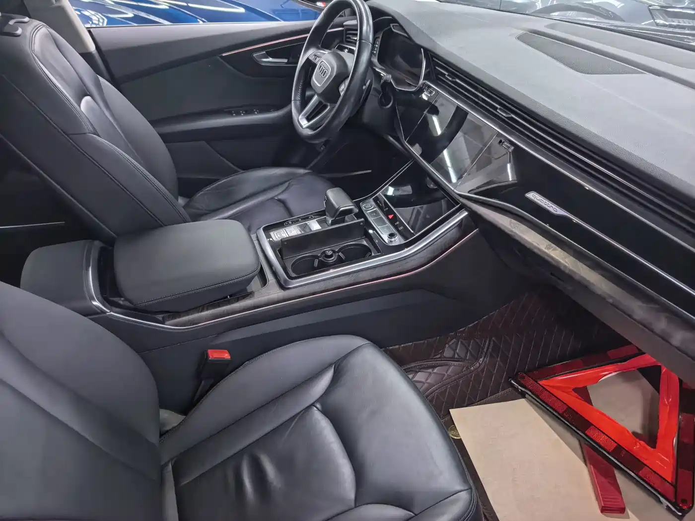 Audi Q8 2019 55 TFSI Luxury Dynamic фото 6