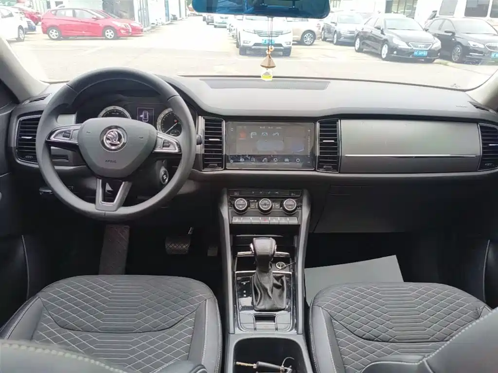 Škoda Kodiaq 2018 Facelift TSI330 5-seat 2WD Comfort Edition фото 10