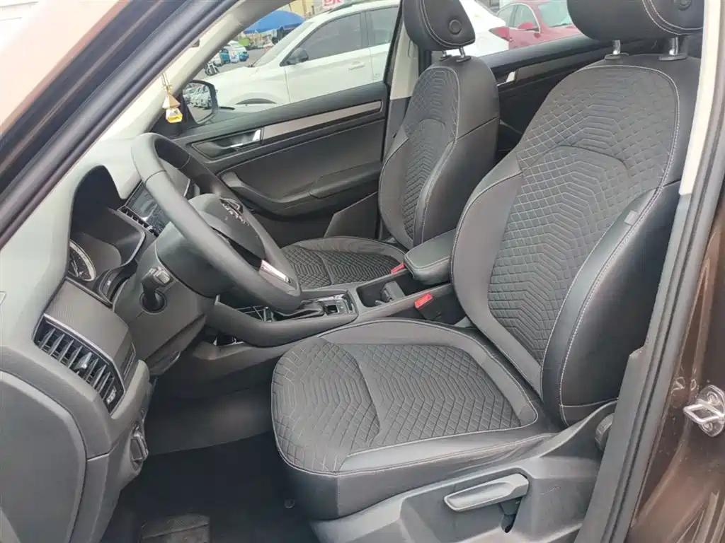 Škoda Kodiaq 2018 Facelift TSI330 5-seat 2WD Comfort Edition фото 15