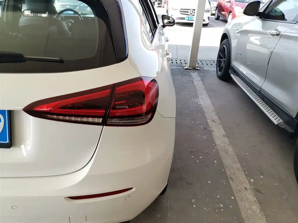 Mercedes-Benz A-Class (Import) 2019 A 200 Dynamic Version фото 24