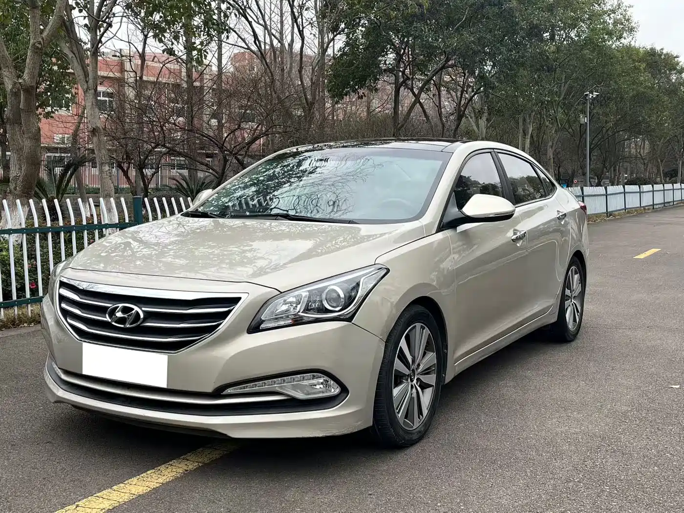 Hyundai Mistra 2014 1.8L Auto Premium DLX