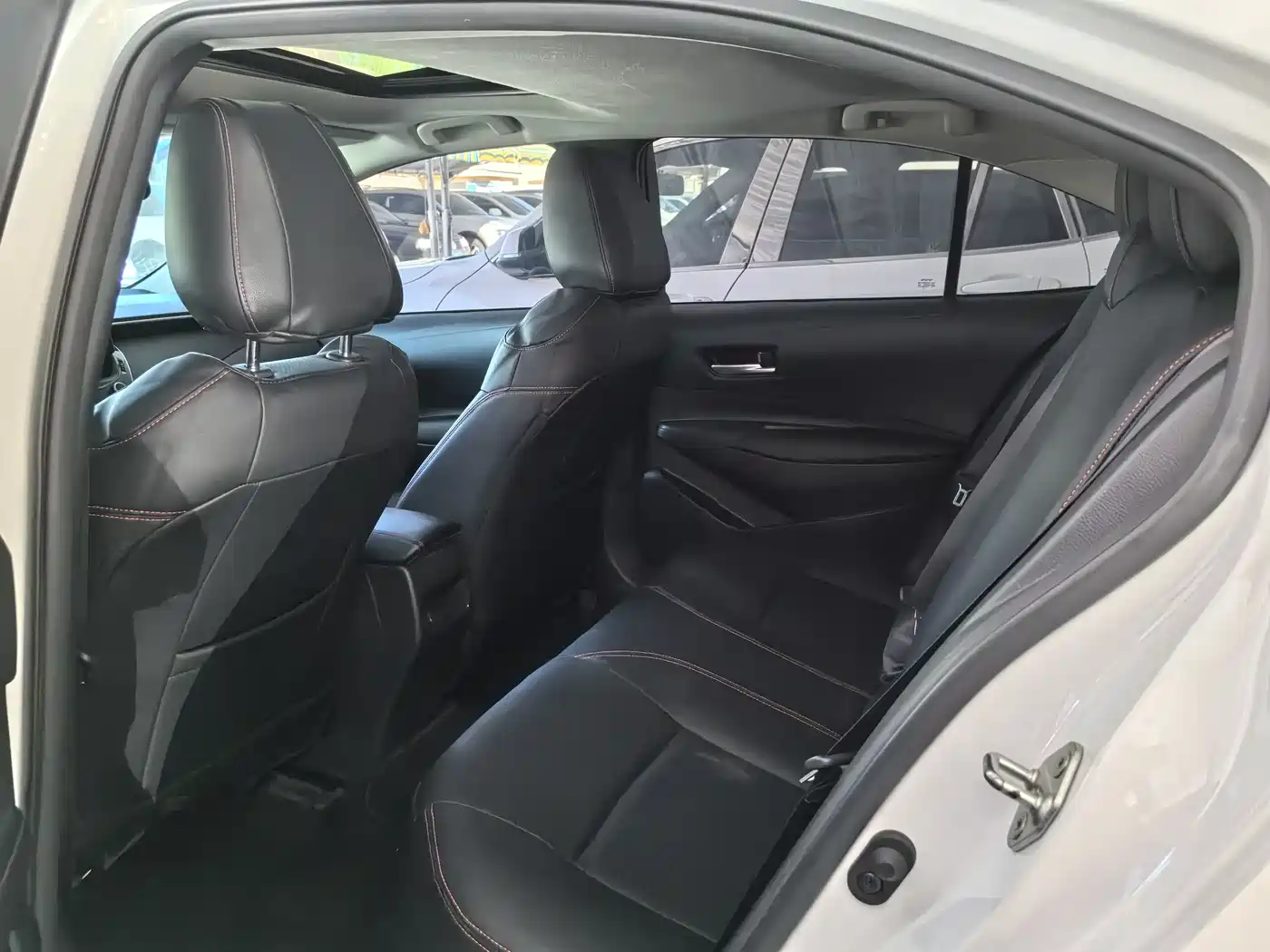 Toyota Corolla 2019 1.2T S-CVT GL-i Elite Edition фото 7