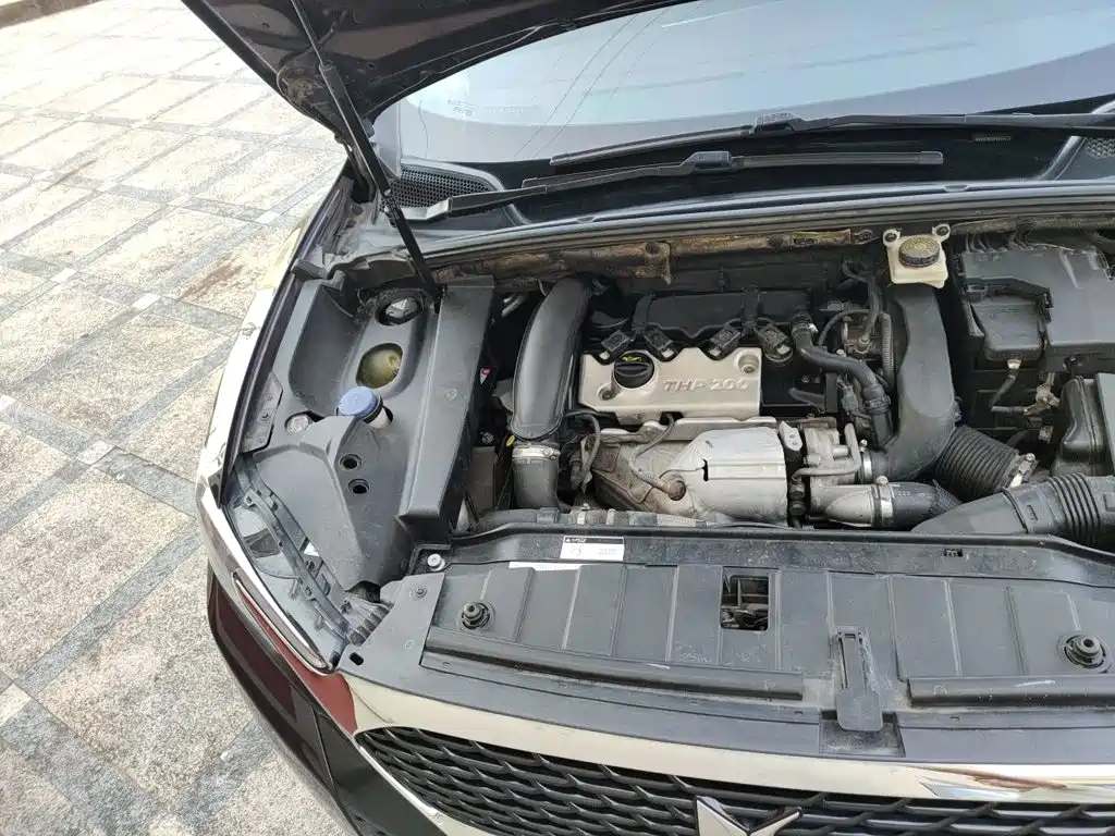 DS 6 2015 2014 1.6T Luxury Edition THP200