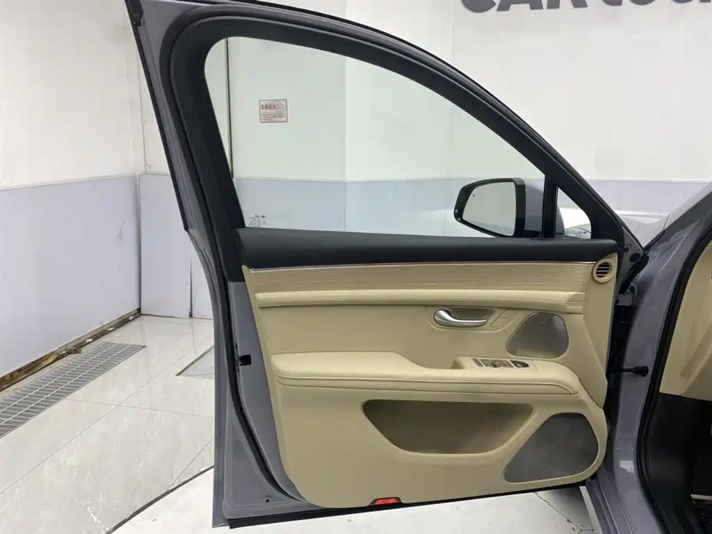 AITO Wenjie AITO M5 2024 Extended Range Max RS AWD Advanced Smart Driving Edition фото 18