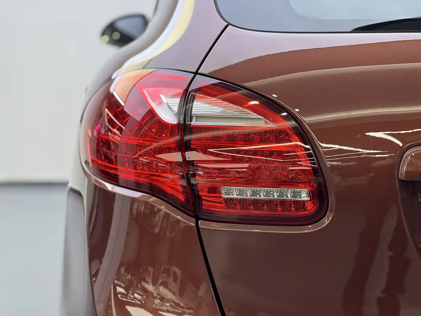 Porsche Cayenne 2011 Cayenne 3.0T фото 25