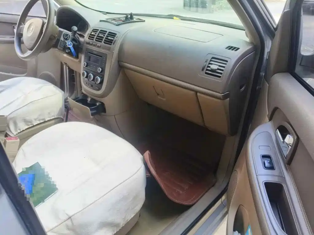 Фото 13 - Buick GL8
