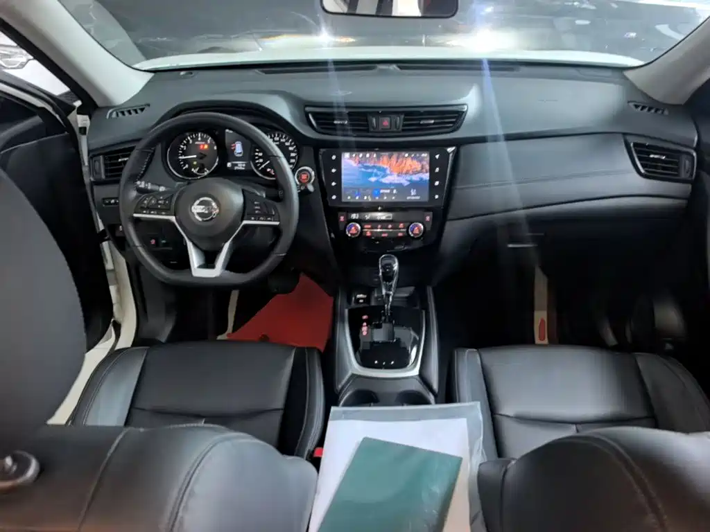 Nissan X-Trail 2025 2023 Classic 2.0L 2WD Smart Premium Edition
