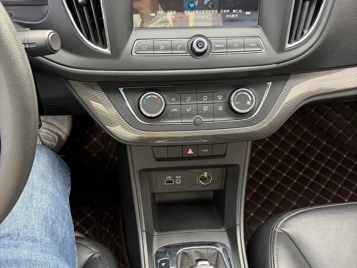 Roewe 360 2016 2015 1.5L Automatic Luxury