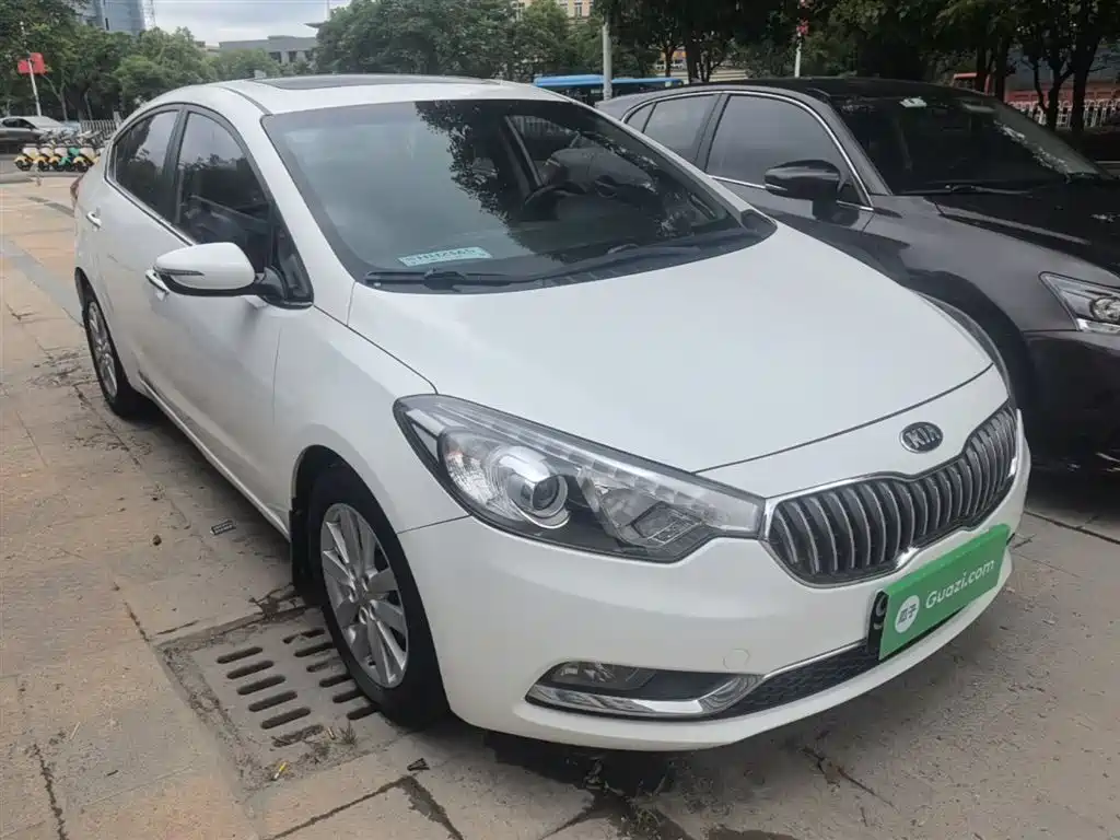 Kia K3 2013 1.6L Automatic GLS фото 4