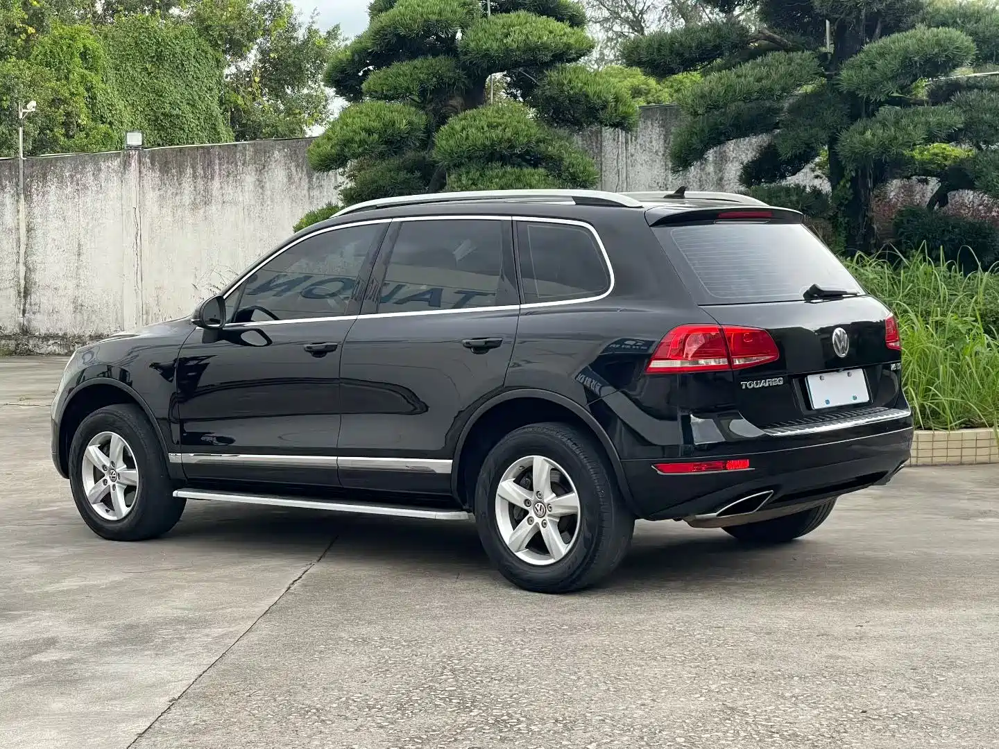 Фото 3 - Volkswagen Touareg