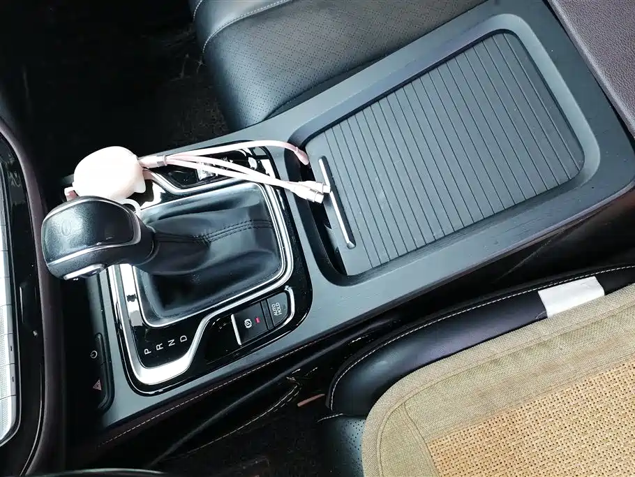GAC Trumpchi Trumpchi M6 2021 270T DCT Honor Edition (7-seater) фото 16