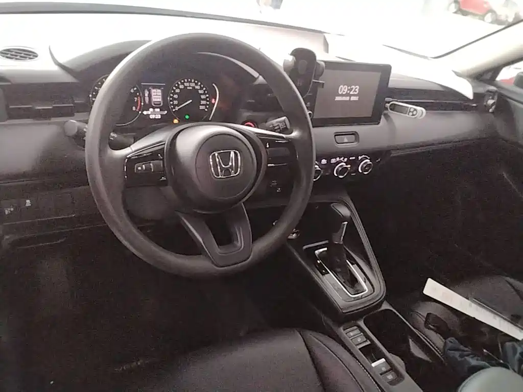 Photo 10 - Honda Vezel