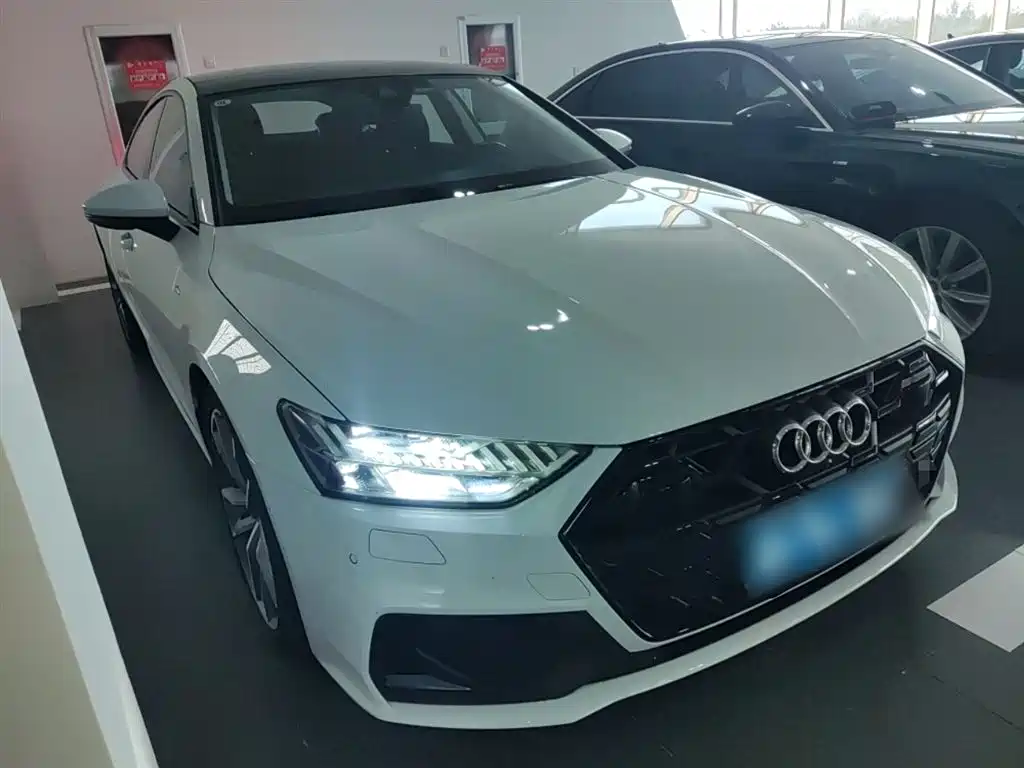 Audi A7 2023 Model 45 TFSI Premium Selection Edition фото 20