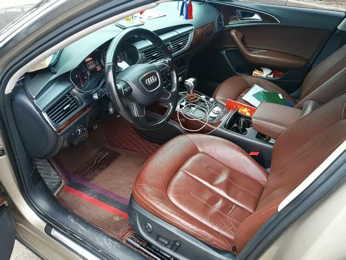Фото 6 - Audi A6L