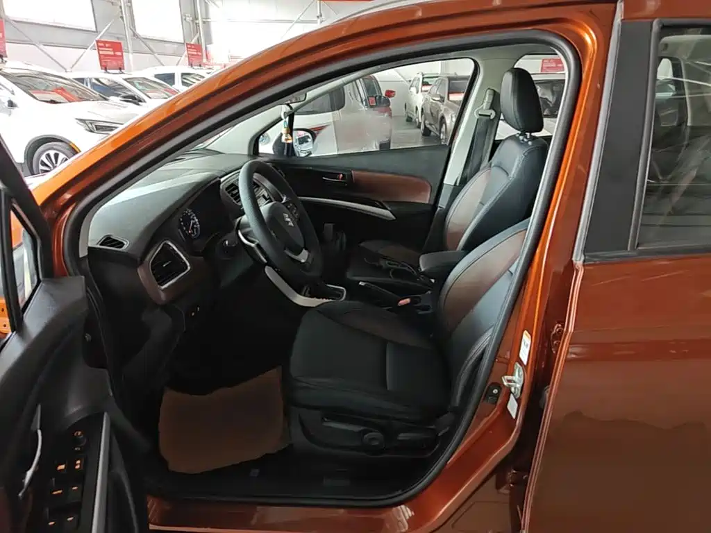 Suzuki Xiaotu 2017 2017 1.6L CVT 2WD Urban Progressive Edition
