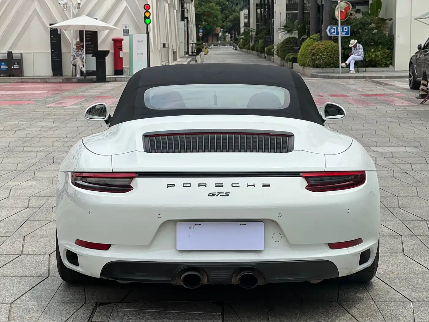 Porsche 911 2017 Carrera Cabriolet GTS 3.0T фото 5