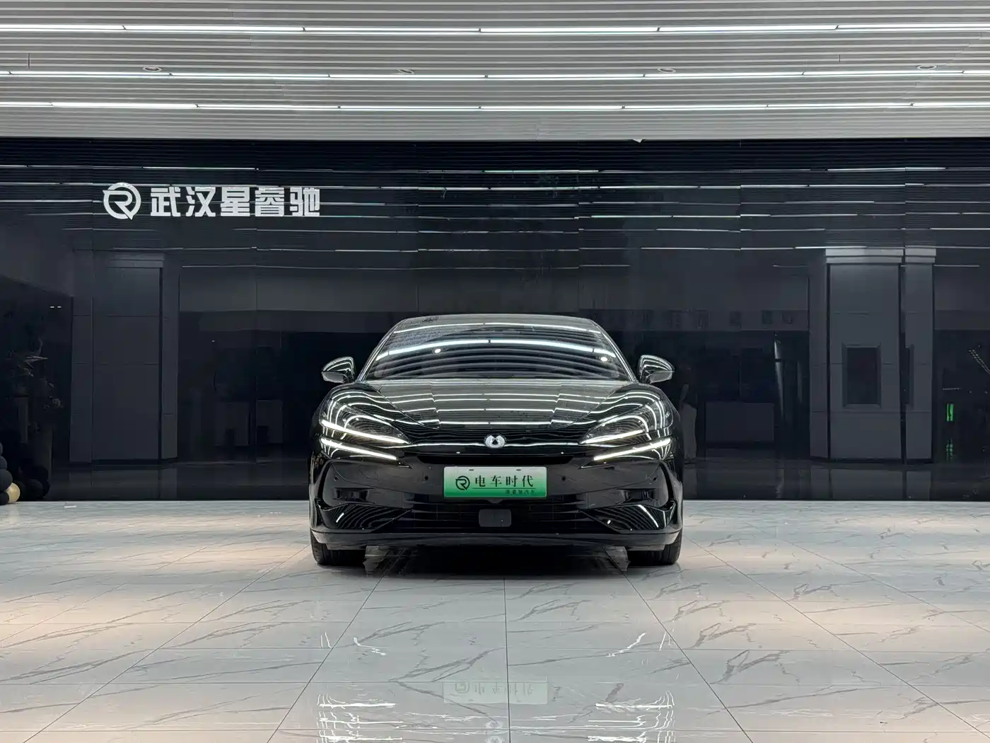 Denza Z9GT 2024 Model 1100 AWD Max Edition фото 3