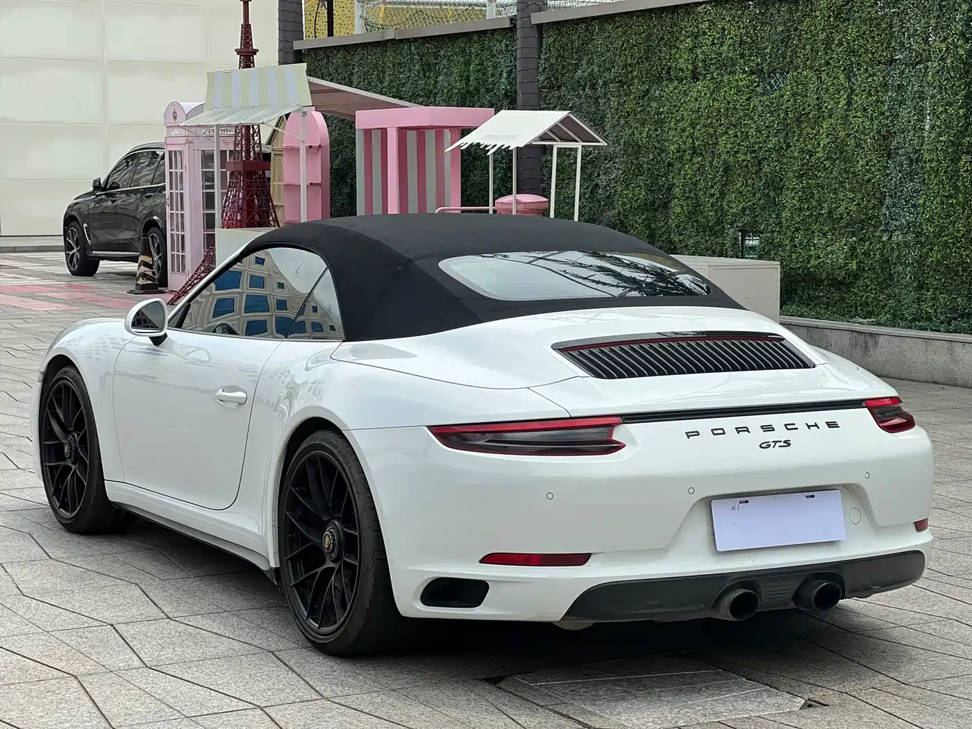Porsche 911 2017 Carrera Cabriolet GTS 3.0T фото 4