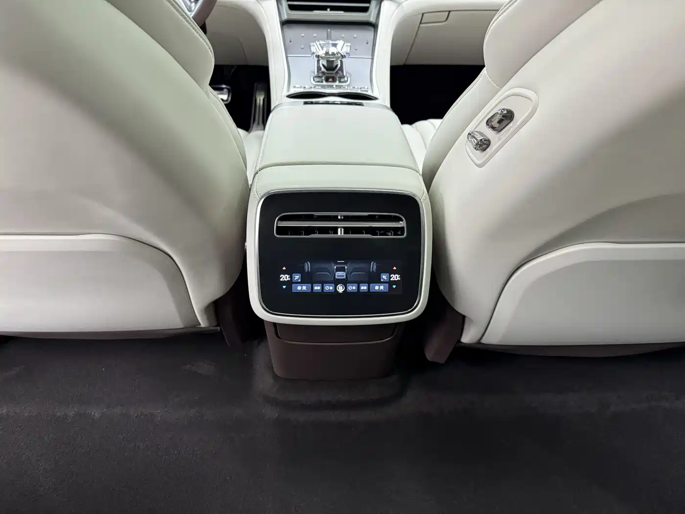 Denza Z9GT 2024 Model 1100 AWD Max Edition фото 7