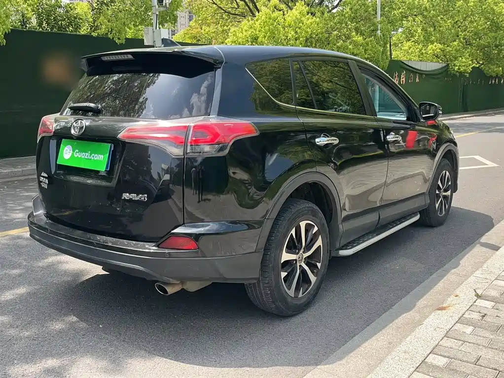 Toyota RAV4 Rongfang 2016 2.0L CVT 2WD Trend (China V) фото 5