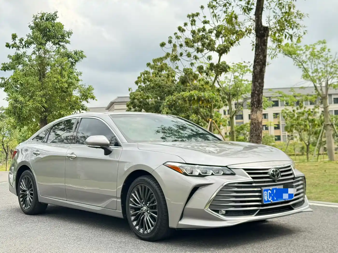 Toyota Avalon 2019 2.5L Touring Premium (China V) фото 3