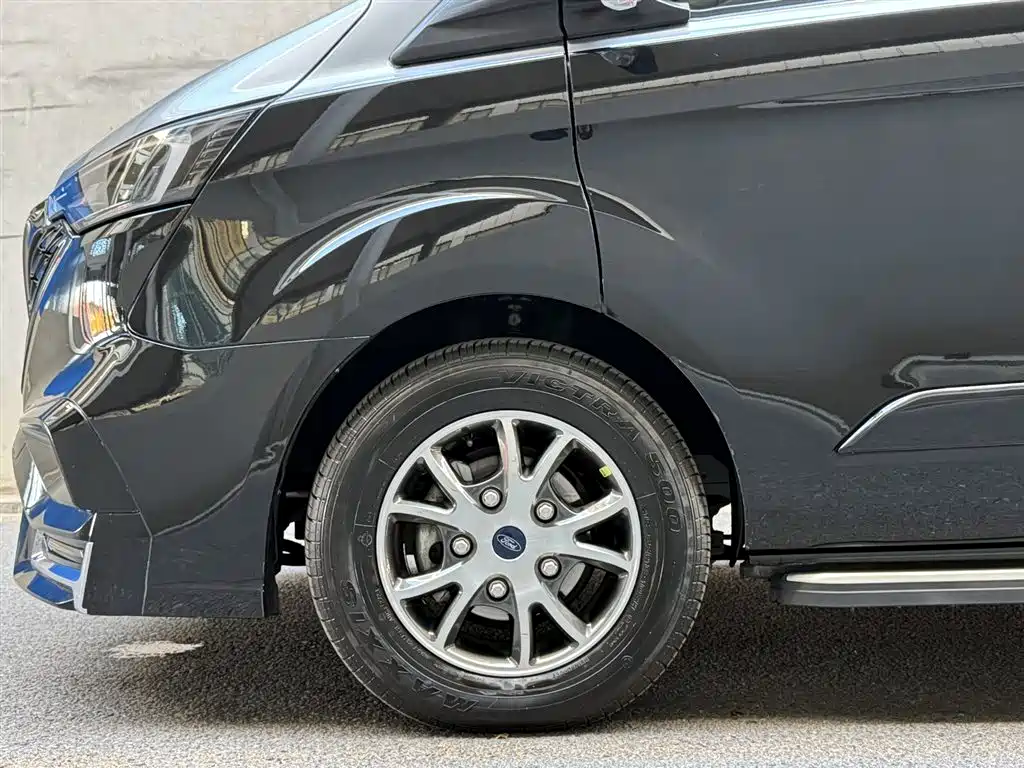 Ford Tourneo 2024 Model 2.0T Auto Supreme Plus Edition фото 6