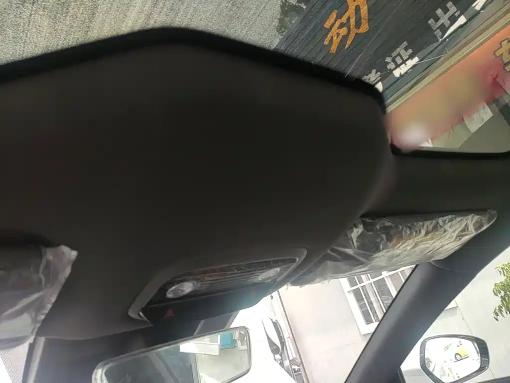 Nezha Auto Nezha S 2026 2024 Model Pure Electric 520km RWD Lite Edition