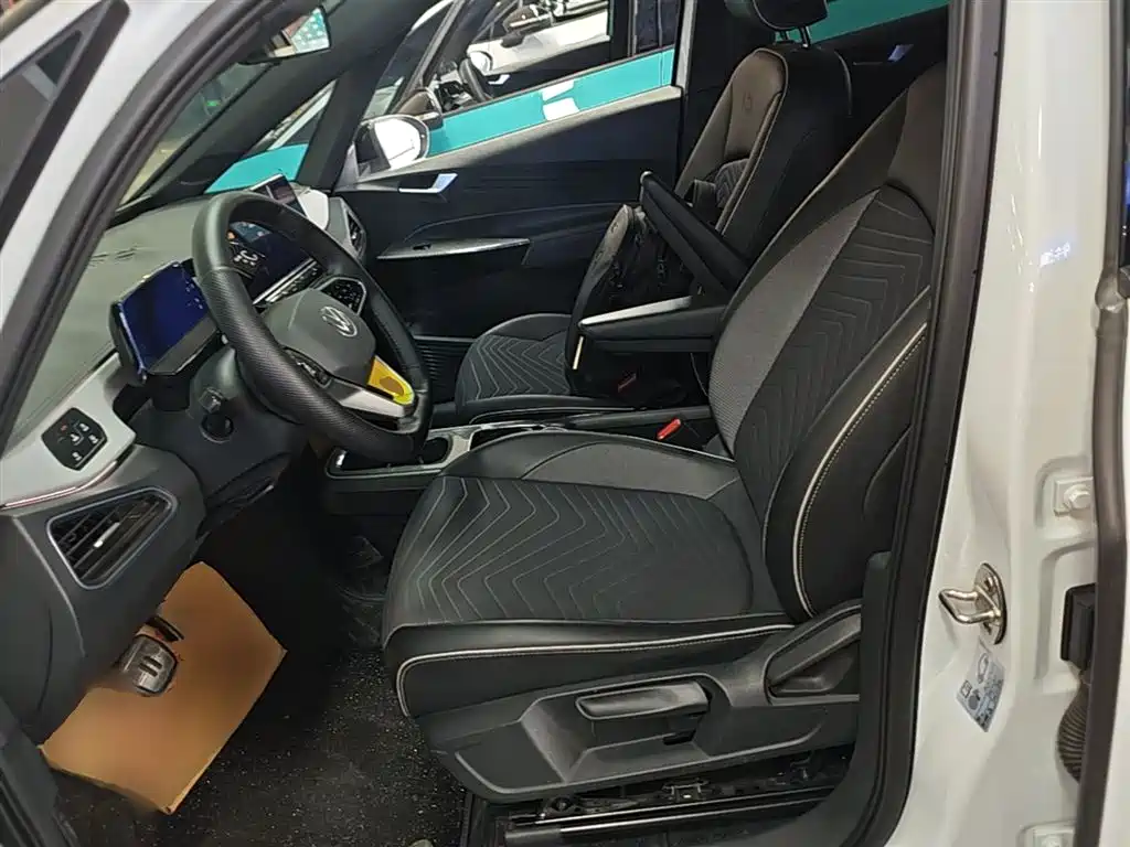 Volkswagen ID.3 2023 Pure Smart Edition фото 15