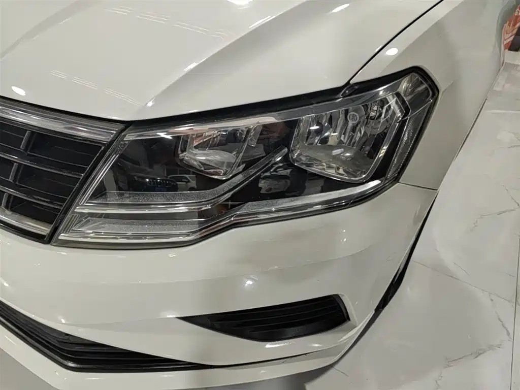 Volkswagen Jetta 2017 1.5L Automatic Fashion фото 24