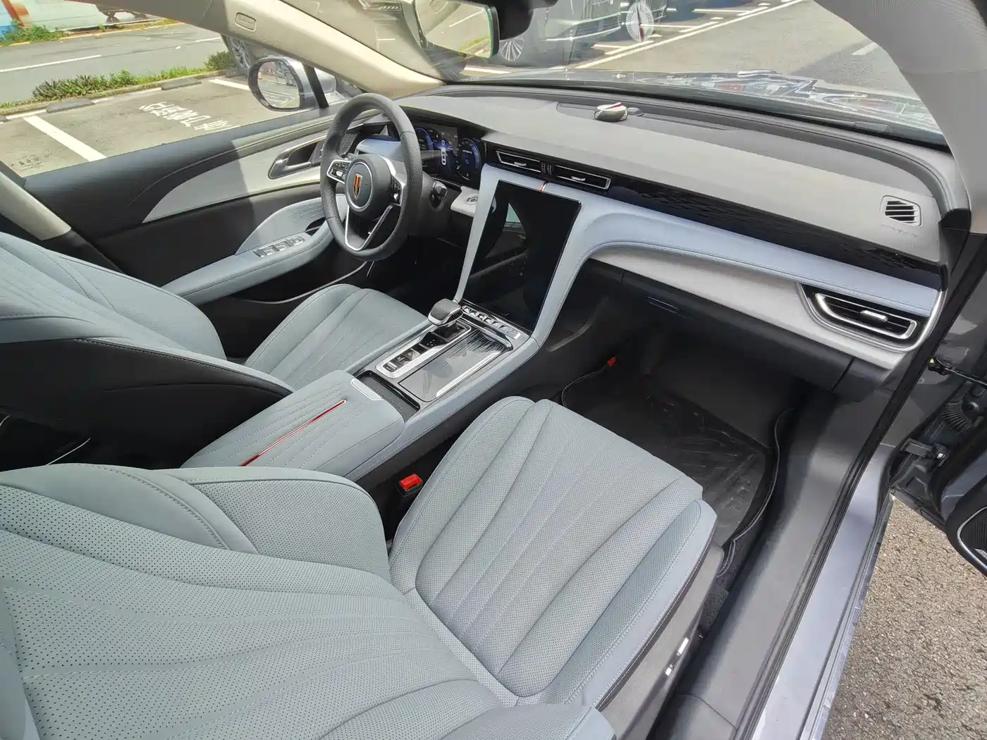 Hongqi H5 PHEV 2025 170 Super Hybrid Edition фото 26