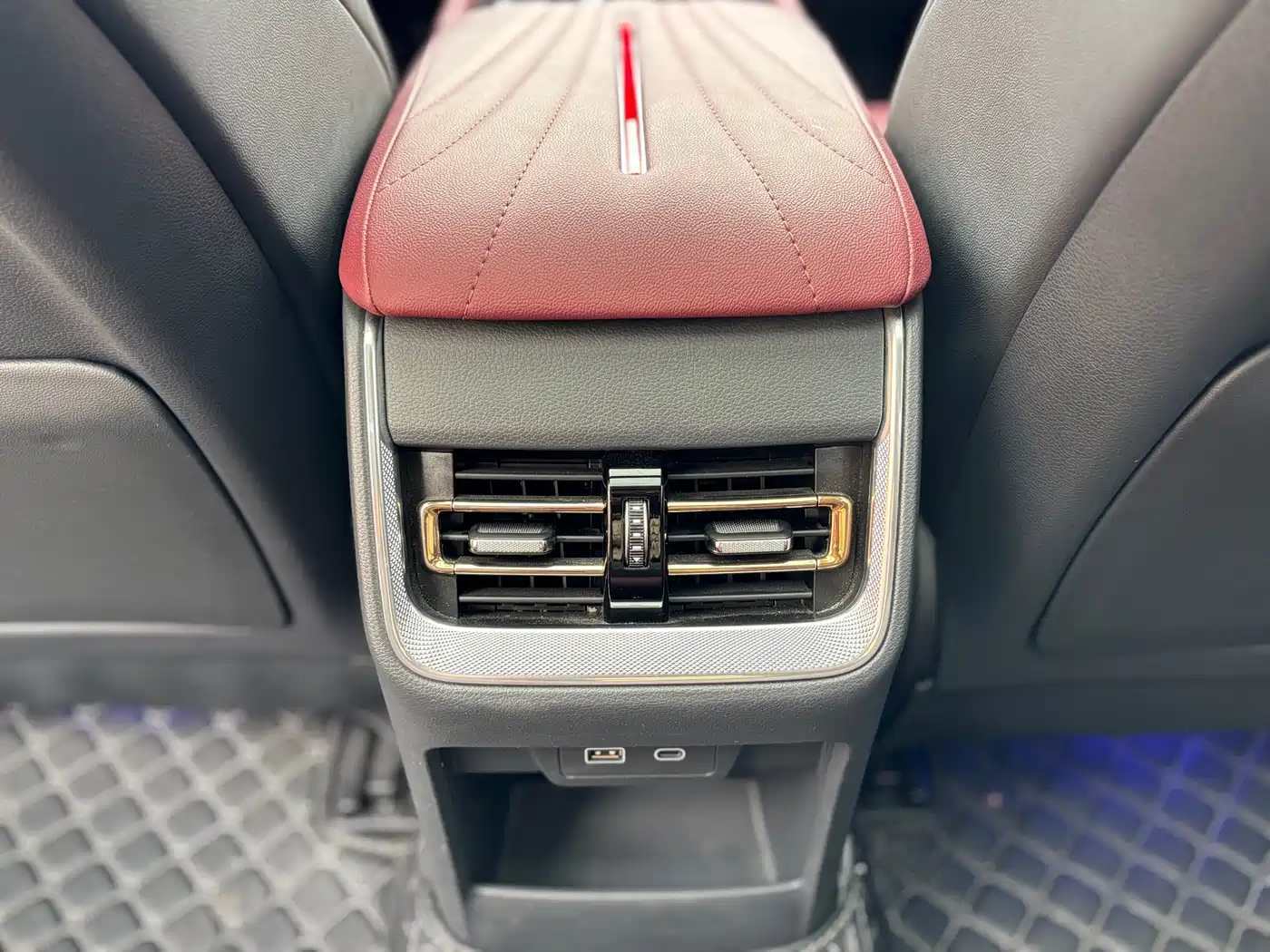 Hongqi H5 2023 2.0T Auto Smart Connect Flagship фото 17