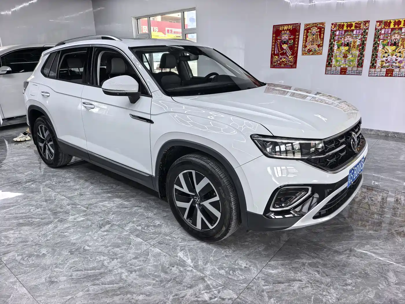 Volkswagen Tayron 2023 280TSI 2WD Luxury Plus Advanced Edition фото 2