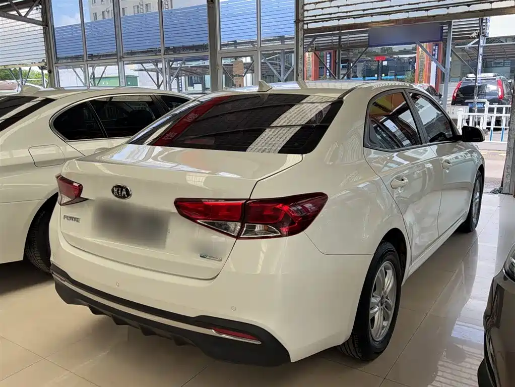 Kia Forte 2019 1.6L Auto Trend Edition China VI фото 6