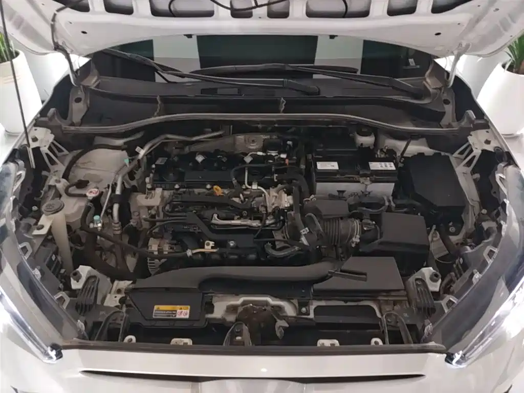 Toyota Frontlander 2023 2.0L CVT Elite Edition фото 20
