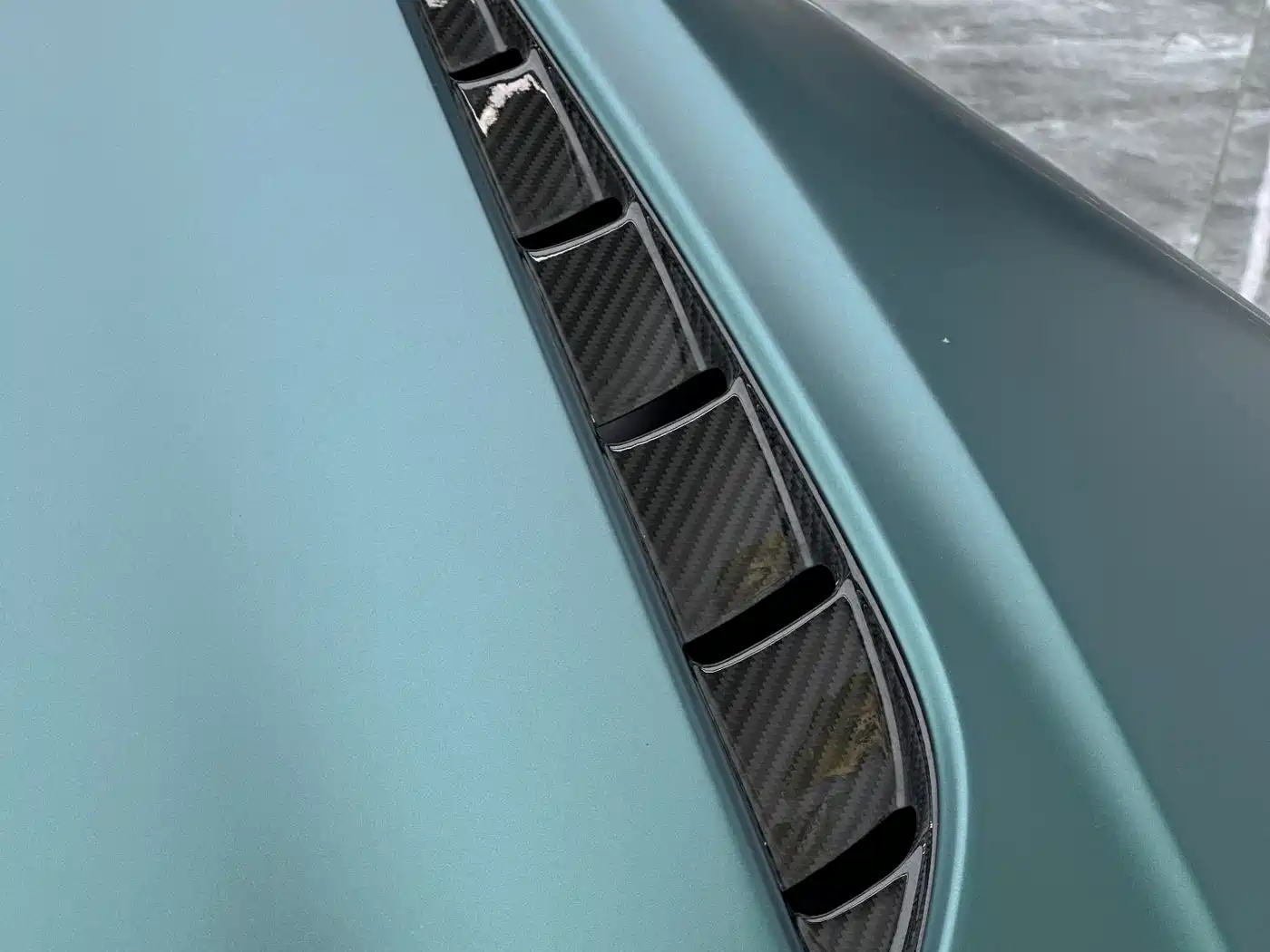 Aston Martin V8 Vantage 2022 4.0T V8 F1 Edition Roadster фото 12