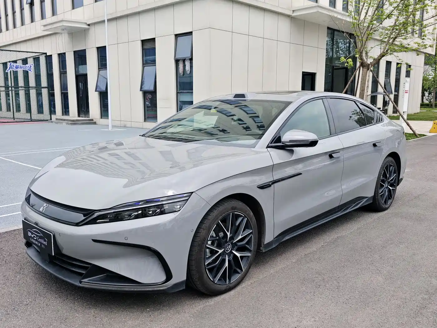 BYD Han 2025 DM-i Smart Driving Edition 125KM LiDAR Flagship
