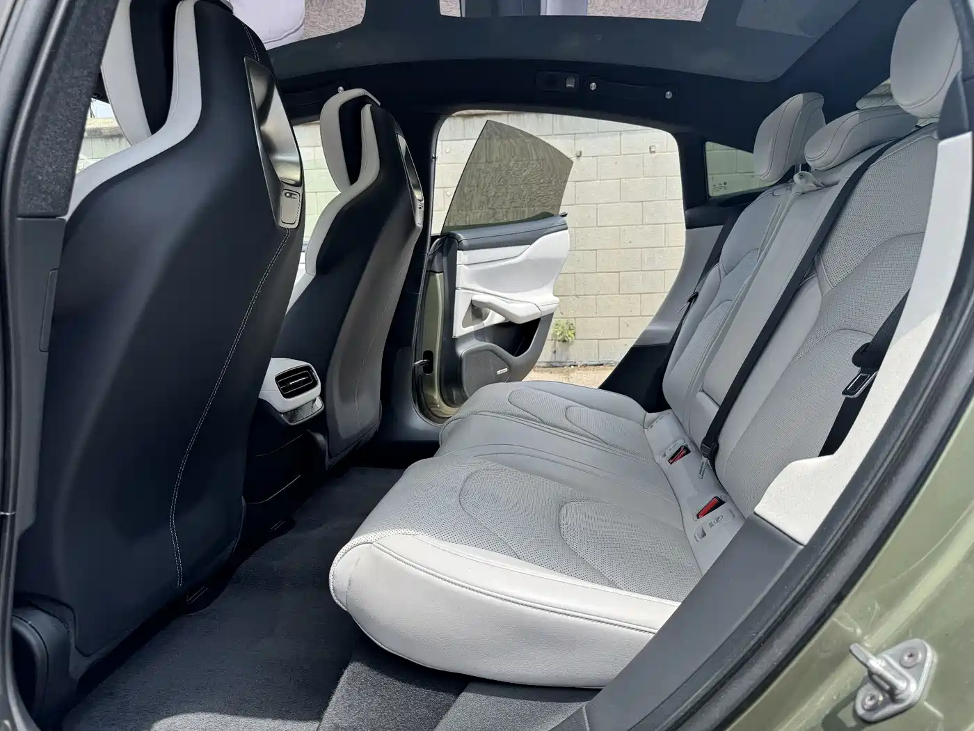 Xiaomi Auto Xiaomi SU7 2024 RWD Standard Founder's Edition фото 10