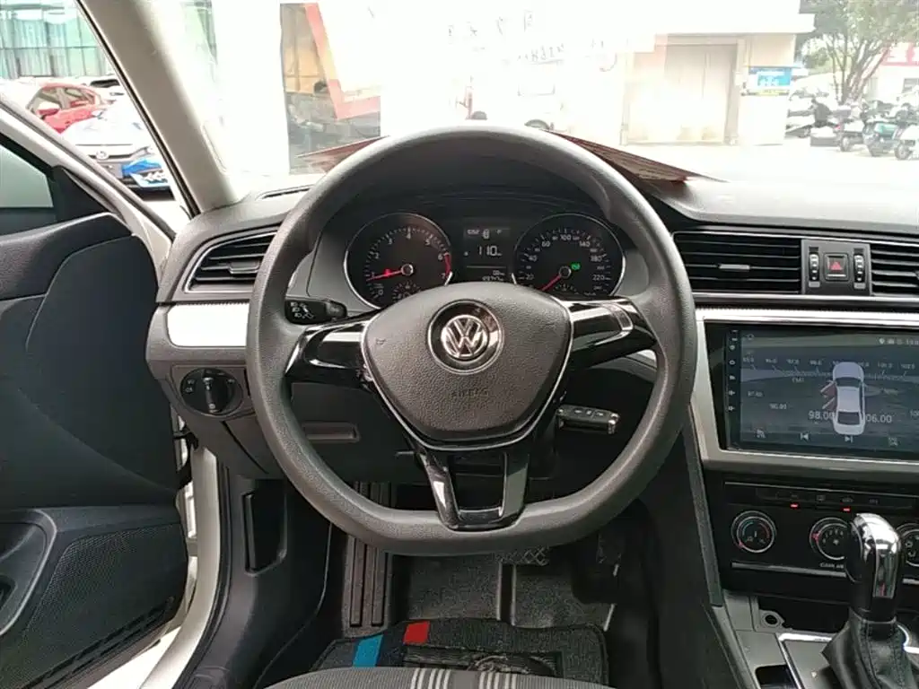Volkswagen Lamando 2018 230TSI DSG Trend Edition фото 11