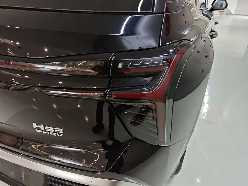 Hongqi HS3 PHEV 2025 125km Jingwei PLUS 2 Million Commemorative Edition фото 8