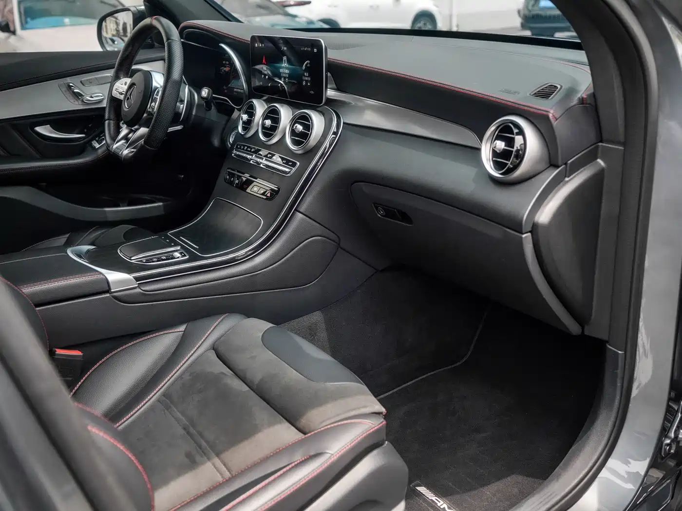 MERCEDES-BENZ GLC AMG