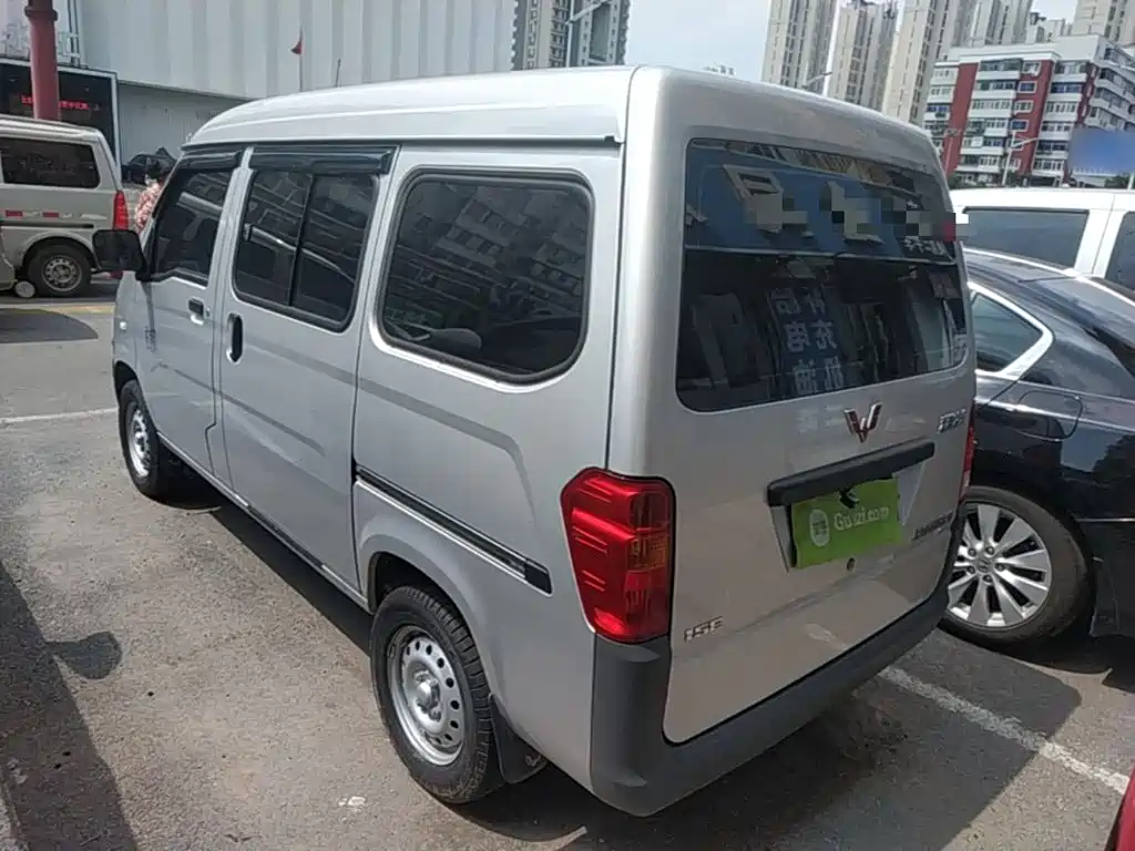 Wuling Motors Wuling Zhiguang 2024 2023 1.5L Utility 5/7-seater