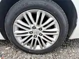 Фото 12 - Lexus ES