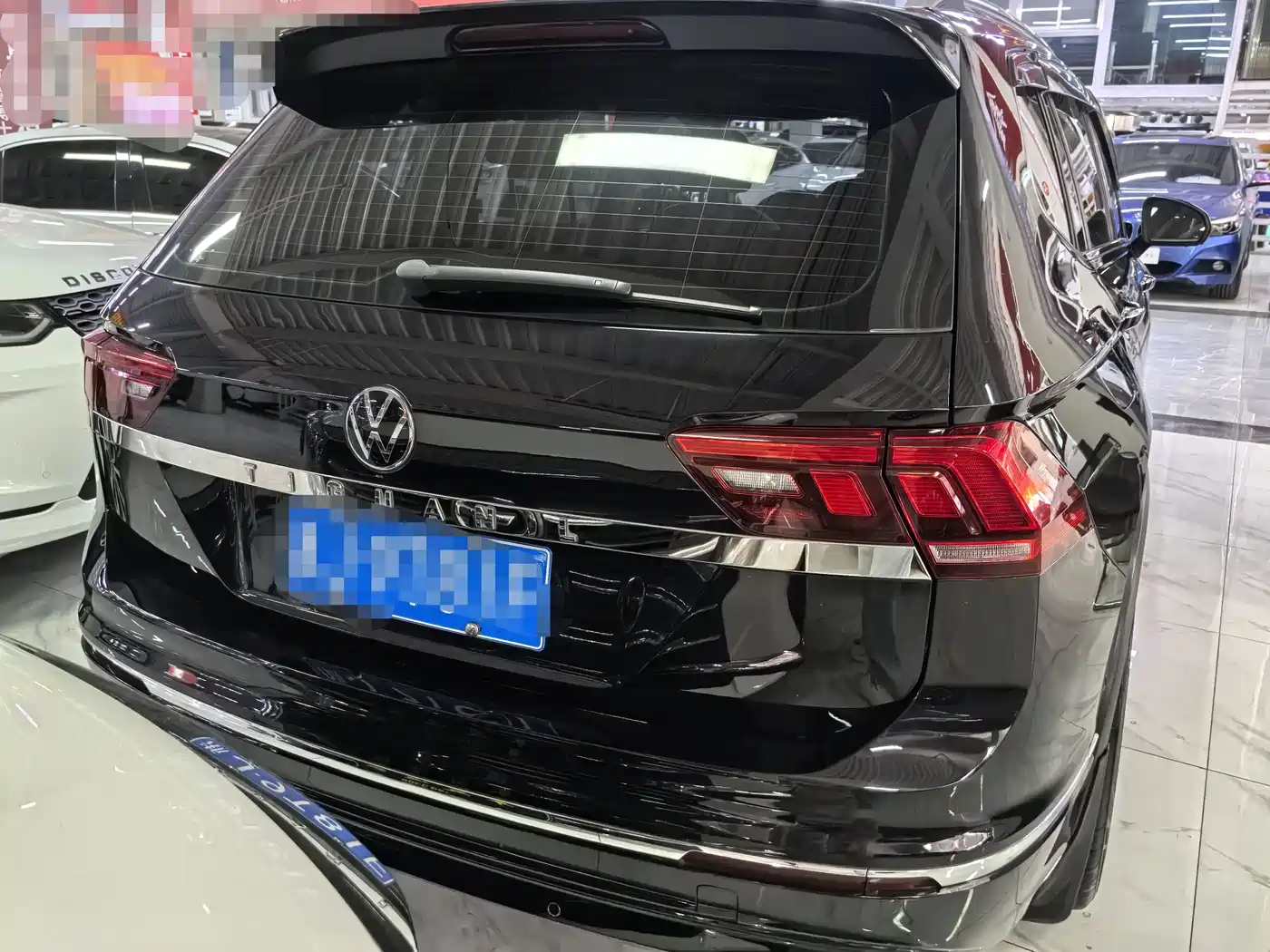 Volkswagen Tiguan L 2021 330TSI Automatic 2WD R-Line Premium фото 5