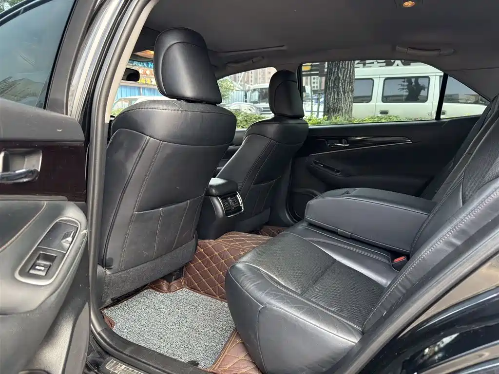 Toyota Crown 2017 2.0T Sport Edition фото 5