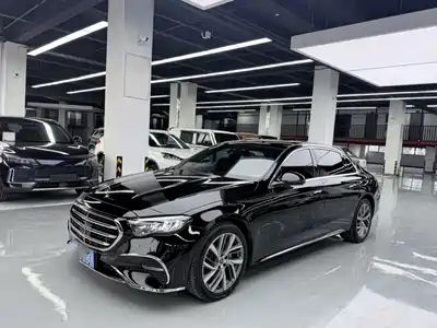 Mercedes-Benz E
