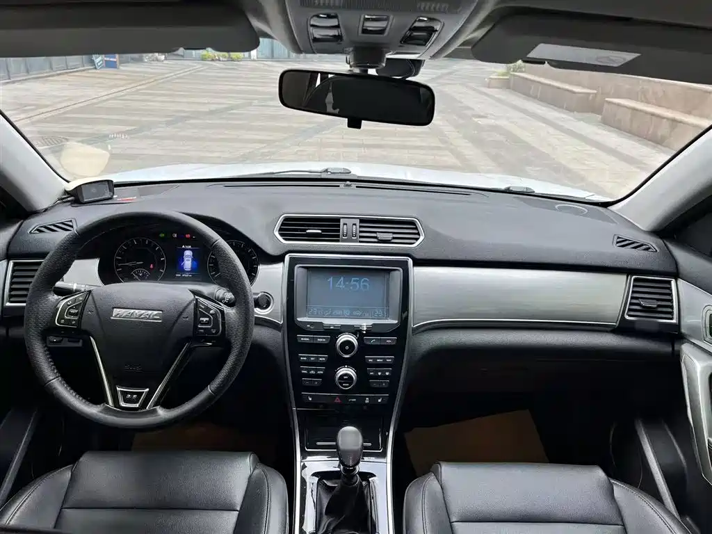 Haval H2 2016 Red Label 1.5T Manual 2WD Luxury фото 10