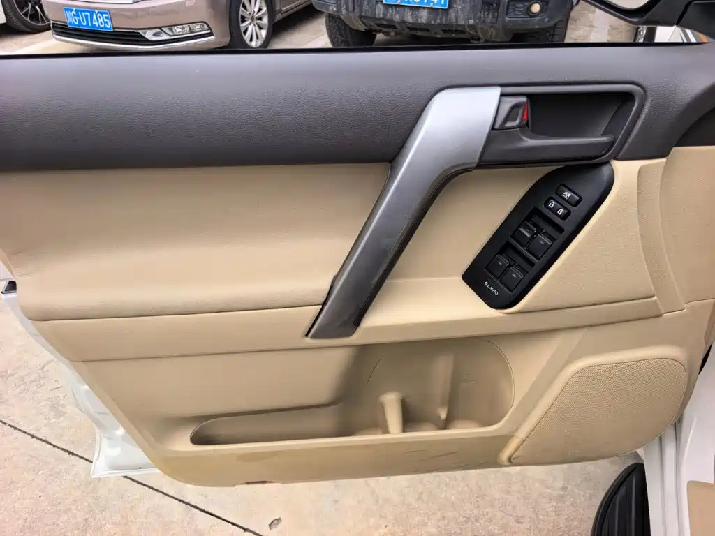Toyota Prado (Import) 2017