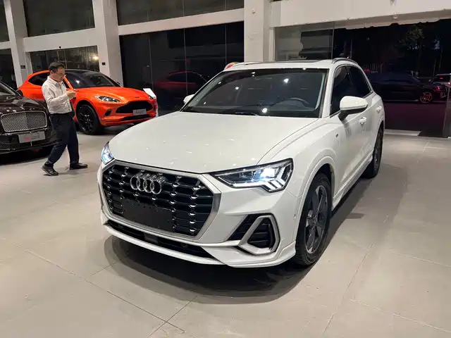 Audi Q3 35 TFSI, Стиль Драйв, 1.4T