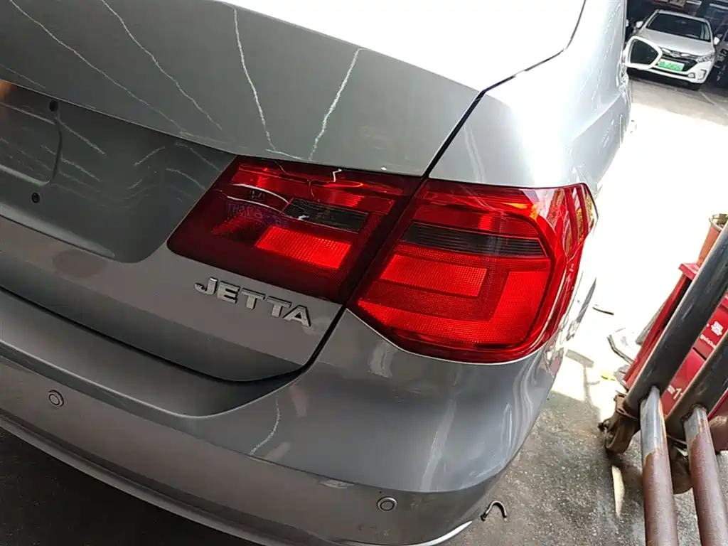 Volkswagen Jetta 2013 1.6L Automatic Comfort фото 8